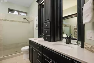24300 NE Dayton Ave, Newberg, OR 97132 - Photo 29