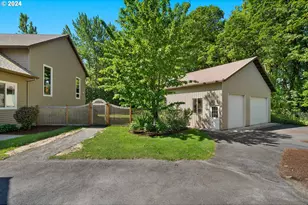 24300 NE Dayton Ave, Newberg, OR 97132 - Photo 43