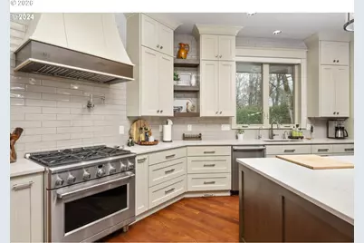 24300 NE Dayton Ave, Newberg, OR 97132 - Photo 7