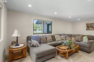1240 39th Ave SW, Albany, OR 97321 - Photo 3
