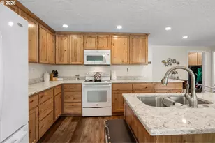 1240 39th Ave SW, Albany, OR 97321 - Photo 7