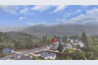 860 NE Ventura St, Roseburg, OR 97470 - Photo 37