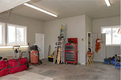 860 NE Ventura St, Roseburg, OR 97470 - Photo 41