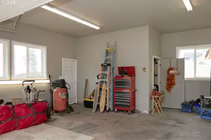 860 NE Ventura St, Roseburg, OR 97470 - Photo 41