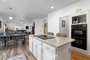 860 NE Ventura St, Roseburg, OR 97470 - Photo 13