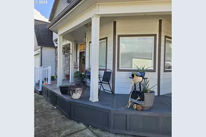 860 NE Ventura St, Roseburg, OR 97470 - Photo 3