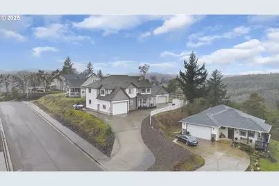 860 NE Ventura St, Roseburg, OR 97470 - Photo 35