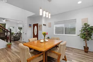 860 NE Ventura St, Roseburg, OR 97470 - Photo 7