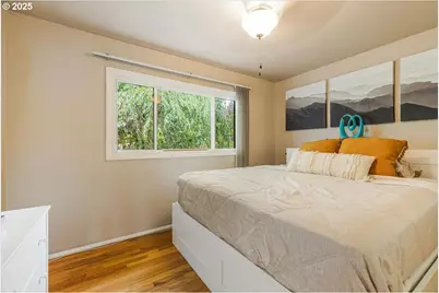 3317 SE 112th Ave, Portland, OR 97266 - Photo 17