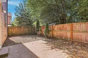 1661 SW Wright Pl, Troutdale, OR 97060 - Photo 27