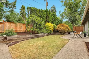 12820 SW Bowmont St, Portland, OR 97225 - Photo 19