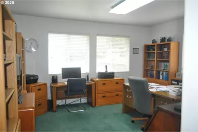 4215 Mount Reuben Rd, Glendale, OR 97442 - Photo 19