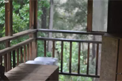 4215 Mount Reuben Rd, Glendale, OR 97442 - Photo 13