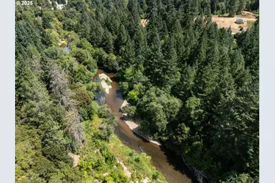 4215 Mount Reuben Rd, Glendale, OR 97442 - Photo 5