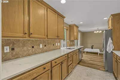 1448 SE 148th Ave, Portland, OR 97233 - Photo 5