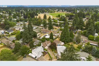 1448 SE 148th Ave, Portland, OR 97233 - Photo 35