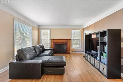 10 N Buffalo St, Portland, OR 97217 - Photo 5