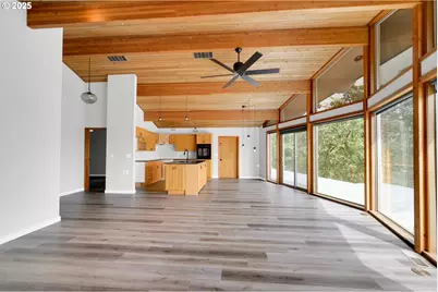 190 Paradise Point Ln, Roseburg, OR 97471 - Photo 9