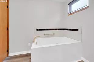 190 Paradise Point Ln, Roseburg, OR 97471 - Photo 19