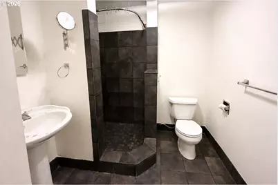 135 NE 55th Ave, Portland, OR 97213 - Photo 37