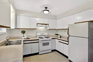 135 NE 55th Ave, Portland, OR 97213 - Photo 9