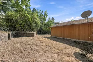 2821 SW Willowbrook Ct, Gresham, OR 97080 - Photo 33