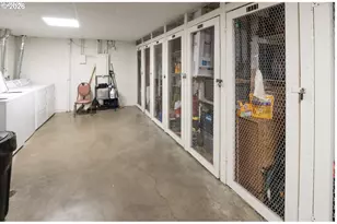 1827 NE Multnomah St, Portland, OR 97232 - Photo 25