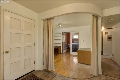 540 NW 9th St, McMinnville, OR 97128 - Photo 5