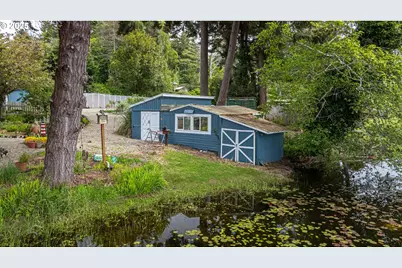 70214 Lakewood Rd, North Bend, OR 97459 - Photo 41