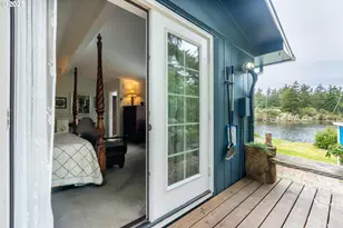 70214 Lakewood Rd, North Bend, OR 97459 - Photo 25