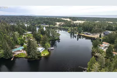 70214 Lakewood Rd, North Bend, OR 97459 - Photo 3