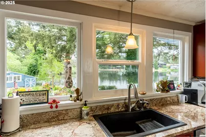 70214 Lakewood Rd, North Bend, OR 97459 - Photo 15