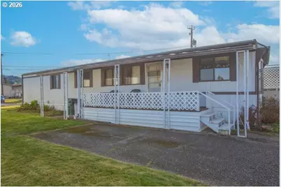1413 Hawthorne Ave #32, Reedsport, OR 97467 - Photo 1