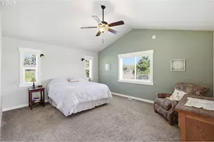 28003 Green Oaks Dr, Eugene, OR 97402 - Photo 17