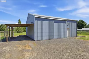 28003 Green Oaks Dr, Eugene, OR 97402 - Photo 35