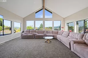 14330 SE Donatello Loop, Happy Valley, OR 97086 - Photo 5