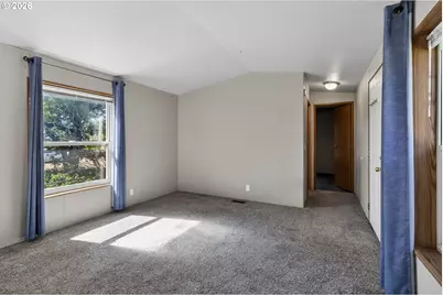 37071 Wallace Creek Rd, Springfield, OR 97478 - Photo 37