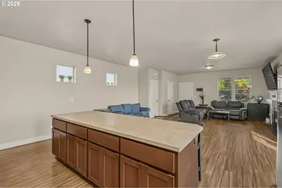 129 NW Connell Ave, Hillsboro, OR 97124 - Photo 11