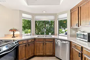 9540 SW Brentwood Pl, Portland, OR 97224 - Photo 15