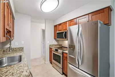 2531 SW Spring Garden St, Portland, OR 97219 - Photo 15