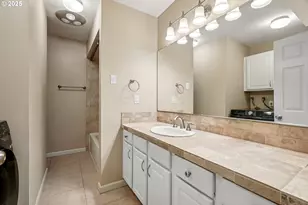 2531 SW Spring Garden St, Portland, OR 97219 - Photo 17