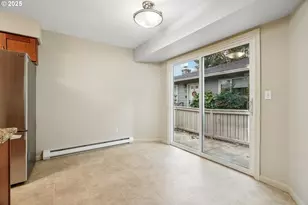 2531 SW Spring Garden St, Portland, OR 97219 - Photo 9