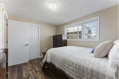 1070 Arago Ave, Coos Bay, OR 97420 - Photo 23