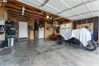 1070 Arago Ave, Coos Bay, OR 97420 - Photo 27