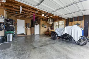1070 Arago Ave, Coos Bay, OR 97420 - Photo 27