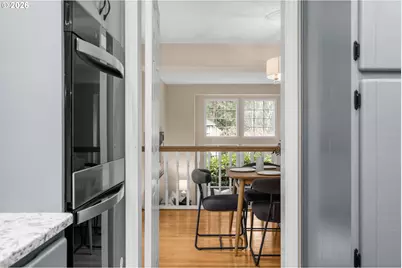 2807 SW 28th Dr, Portland, OR 97219 - Photo 7