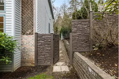 2807 SW 28th Dr, Portland, OR 97219 - Photo 33