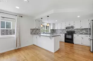 3848 SW 8th St, Gresham, OR 97030 - Photo 9