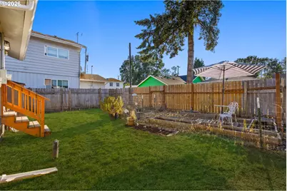 803 Pacific Ave, Kelso, WA 98626 - Photo 21