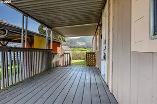 56 Manor Loop, Roseburg, OR 97471 - Photo 3